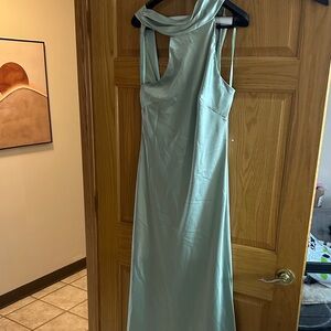 Xscape Elegant Light Green Maxi Dress